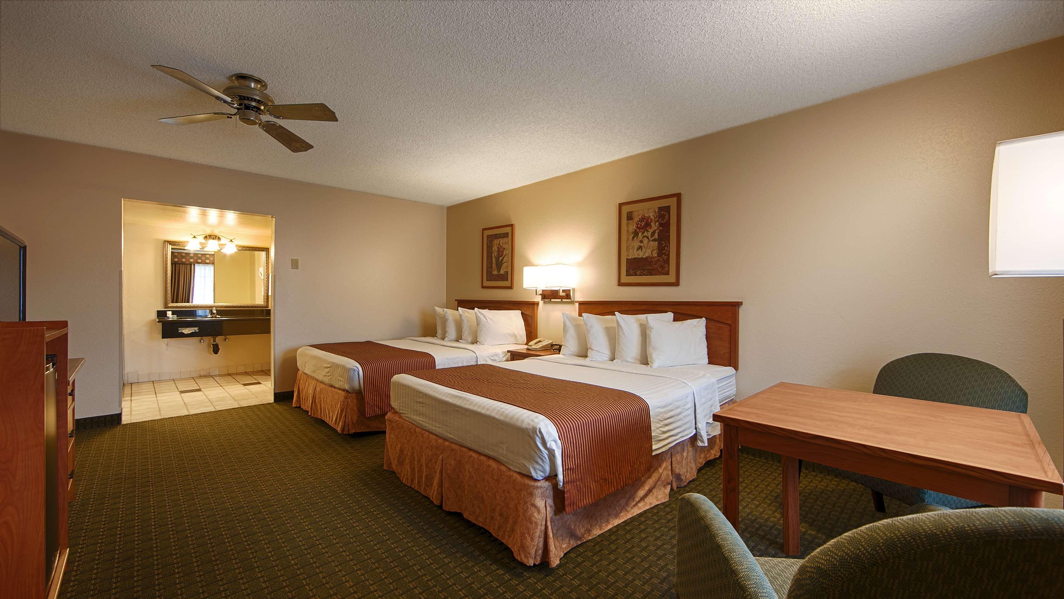 Surestay Hotel By Best Western טהאצ'פי מראה חיצוני תמונה